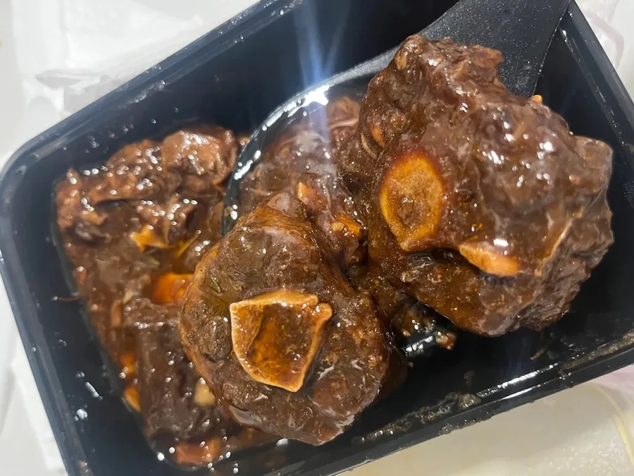 Caribbean oxtail with butter beans